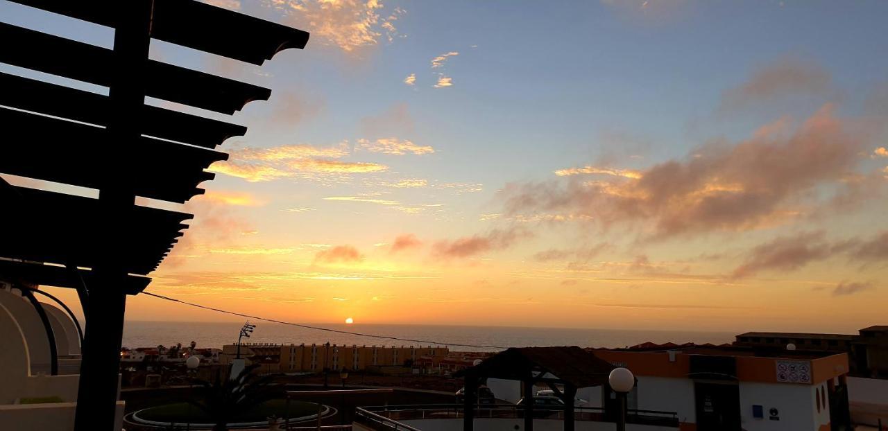 Amaya Ocean View Apartment Costa De Antigua Luaran gambar