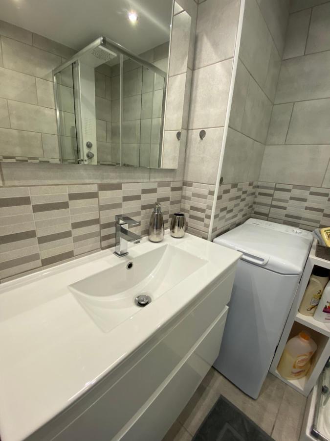 Amaya Ocean View Apartment Costa De Antigua Luaran gambar